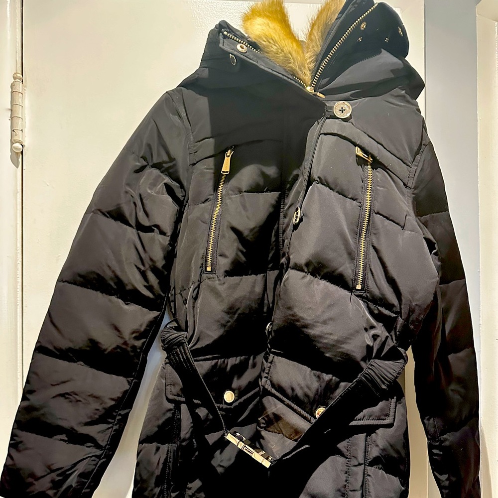 Michael Kors Women's Belted Jacket Size Small. Perfect for this Winter season!